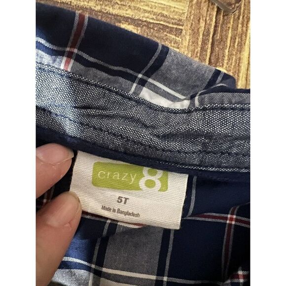 Crazy 8’s Boys Plaid Button Down Shirt 5T - Picture 4 of 5